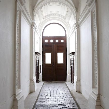 Apartment Kahoun Прага Экстерьер фото
