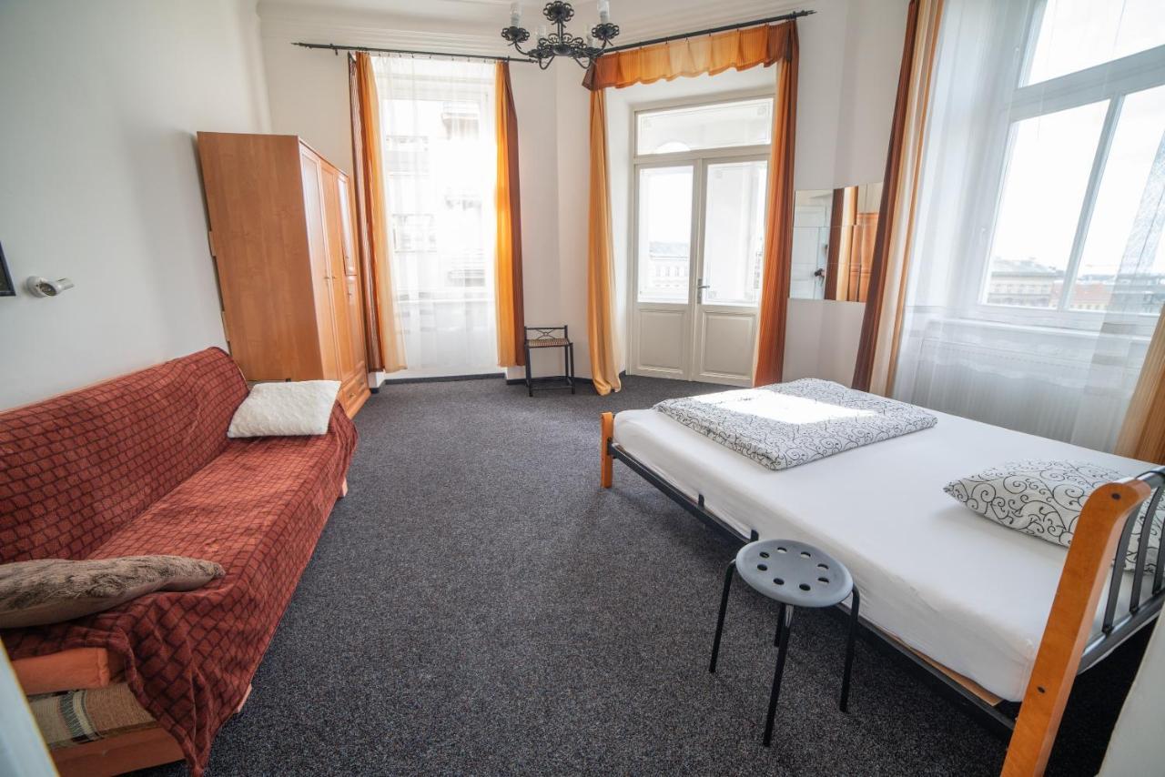 Apartment Kahoun Прага Экстерьер фото