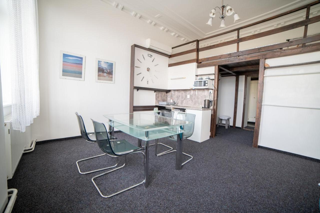 Apartment Kahoun Прага Экстерьер фото